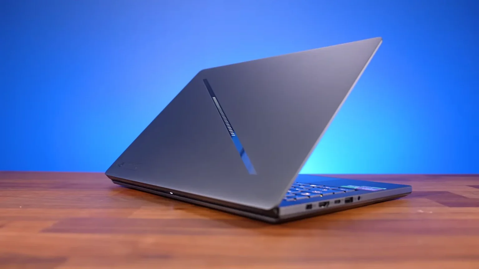 Der beste tragbare Gaming-Laptop ASUS Zephyrus G14 (2025) im Test