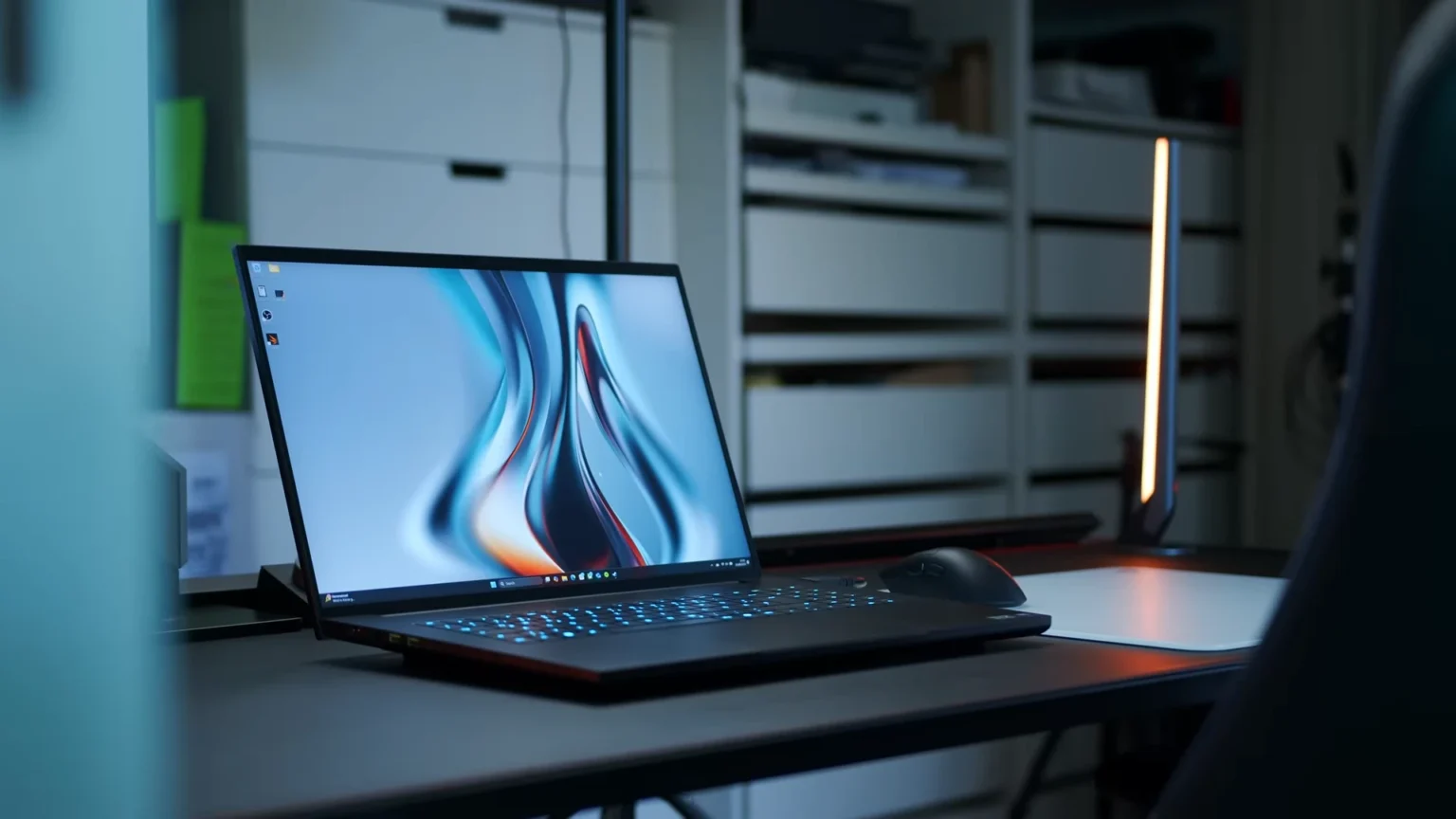 Razer Blade 18 2025: Premium Gaming-Ultrabook mit Intel Core Ultra 9 275HX und RTX 5090 bis 5080