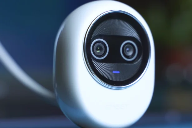 Webcams 4K und AI-Features: EMEET Piko Dual Camera und Logitech Brio 4K im Vergleich