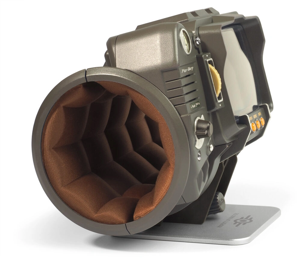 Fallout Pip-Boy 3000 Replica Funktionsfähiges Wearable mit animiertem Display ab 22. November