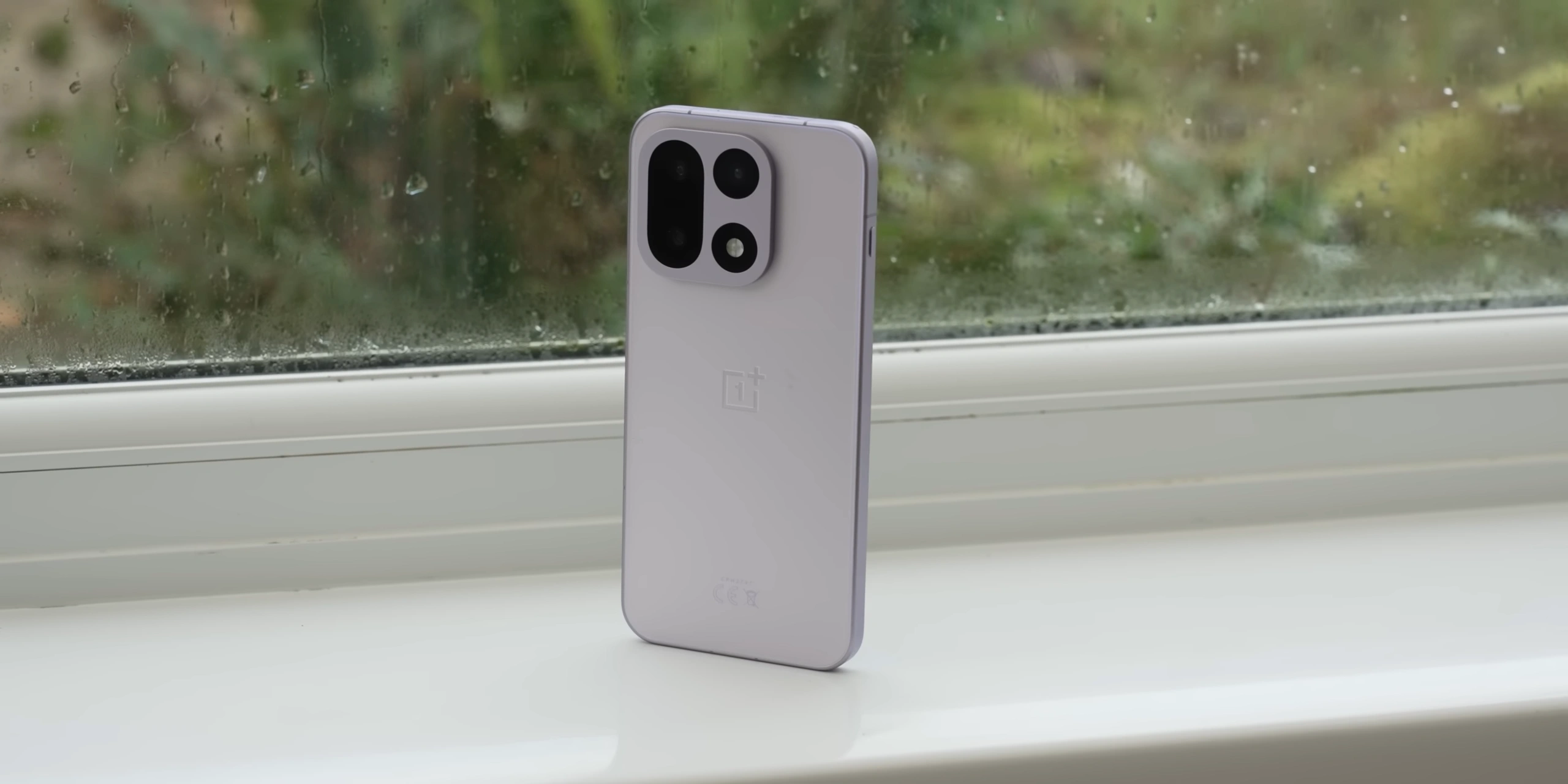 OnePlus 15: Flaggschiff-Smartphone mit Snapdragon 8 Elite Gen 5 und 165Hz Display im Test