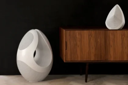 Pantheone I und Obsidian Designlautsprecher: Kabellose High-End-Speaker mit skulpturaler Ästhetik ab November