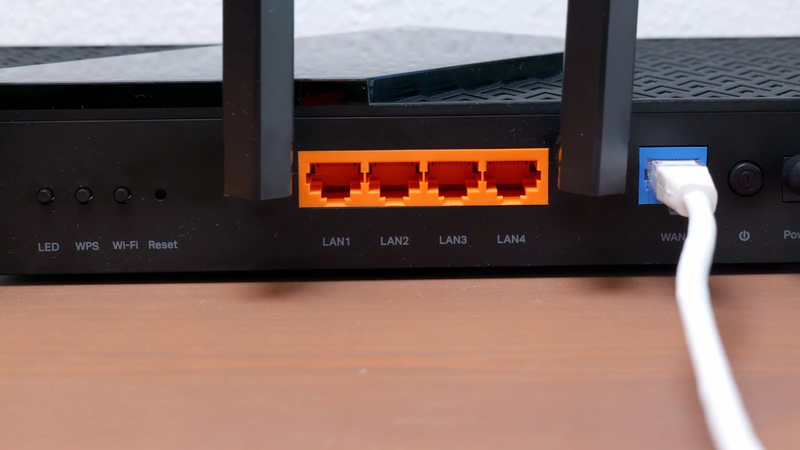 TP-Link Archer AXE75 Router-Testbericht – Preisgünstiger 2-in-1 Mesh-WLAN-Router