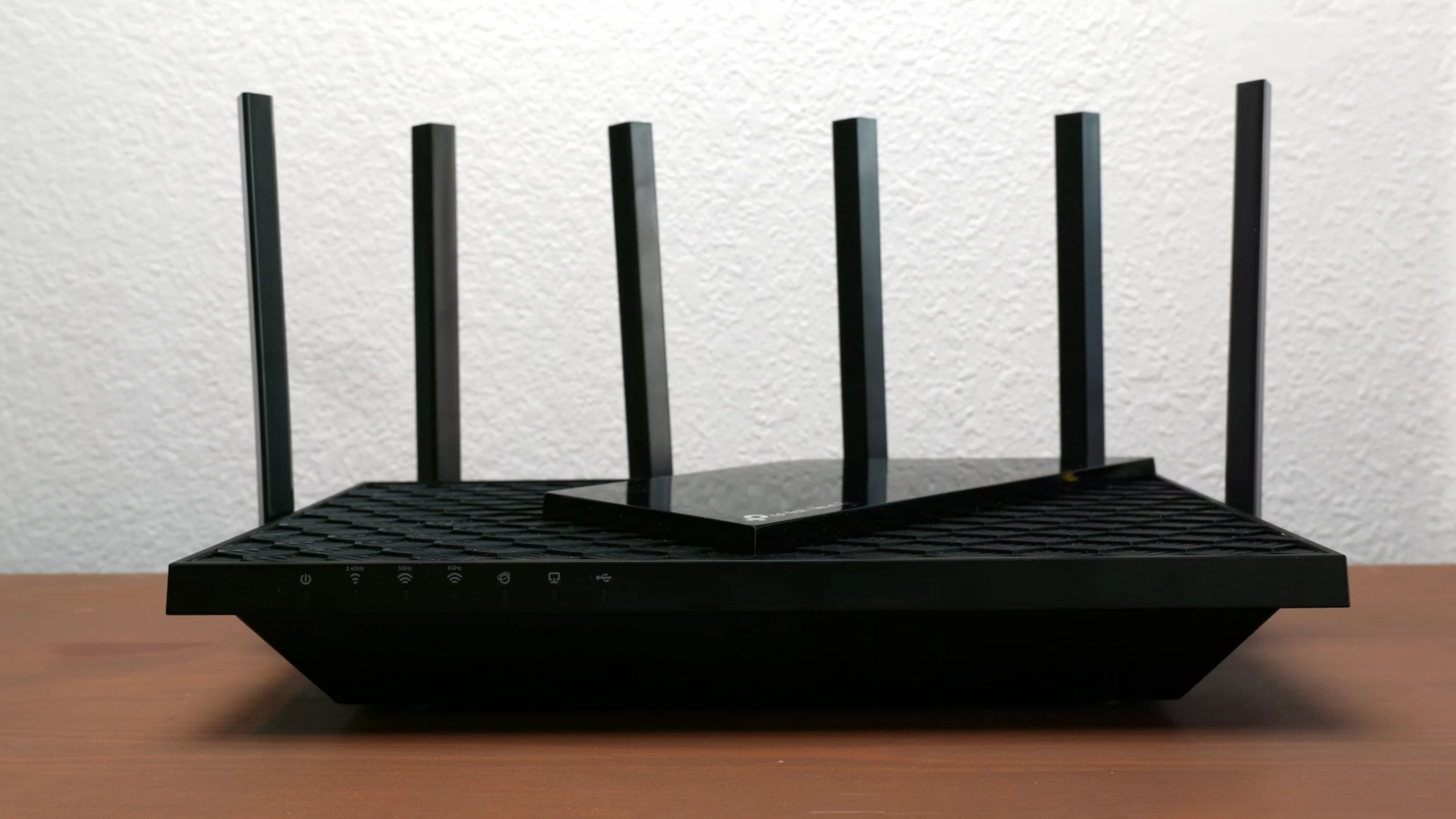 TP-Link Archer AXE75 Router-Testbericht – Preisgünstiger 2-in-1 Mesh-WLAN-Router